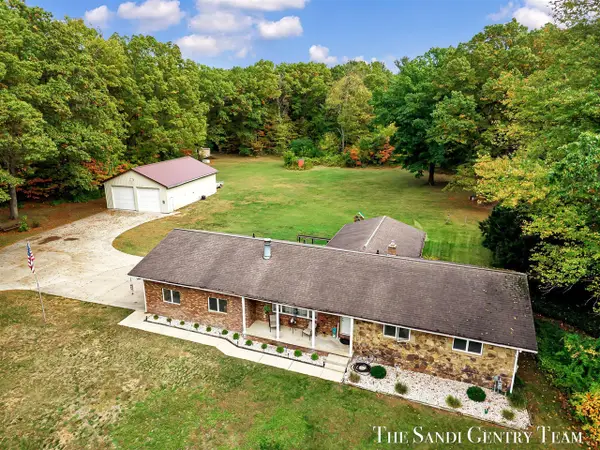 6890 14th, Spring Lake, MI 49456