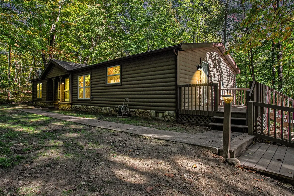 54701 Goff Lake, Marcellus, MI 49067 - #1