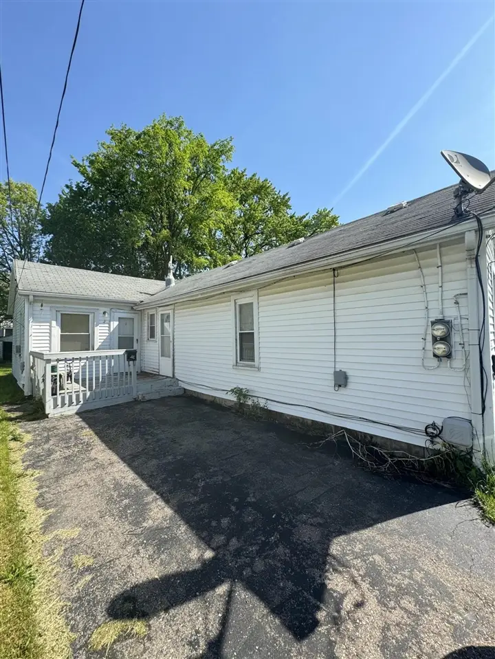 822 Campbell, Flint, MI 48507 - #1