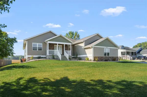 1720 Carlisle, Saint Joseph, MI 49085