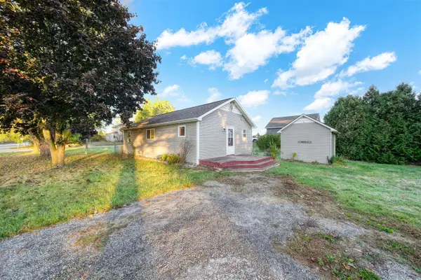 11004 Wamplers Lake, Brooklyn, MI 49230