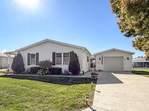 316 Cadgewith, Lansing, MI 48906