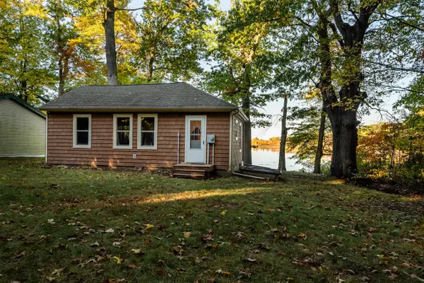 52769 Cr 384, Grand Junction, MI 49056