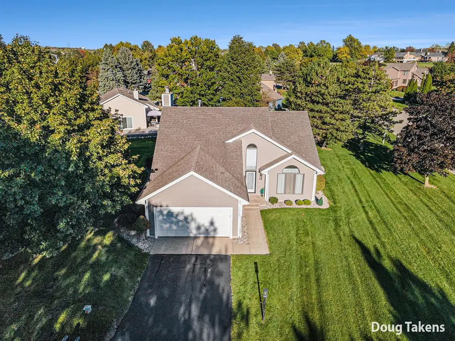 1729 Fountainview, Caledonia, MI 49316 - #2