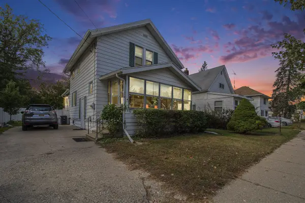 530 N Pleasant, Jackson, MI 49202