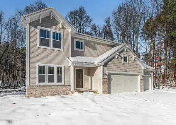 1309 Grosvenor, Greenville, MI 48838