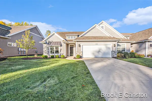 6719 Creekside View #11, Grand Rapids, MI 49508