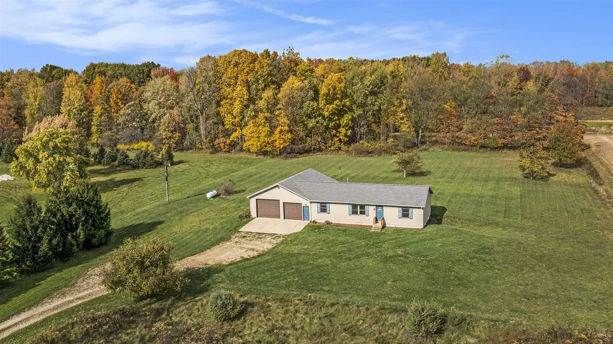 38648 24th, Gobles, MI 49055 - Image #1