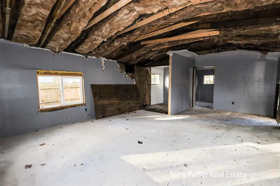2521 Sanford, Muskegon Heights, MI 49444 - Image #2