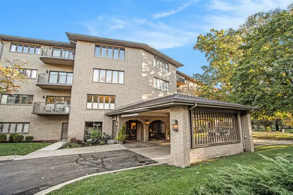 4040 Greenleaf #207, Kalamazoo, MI 49008