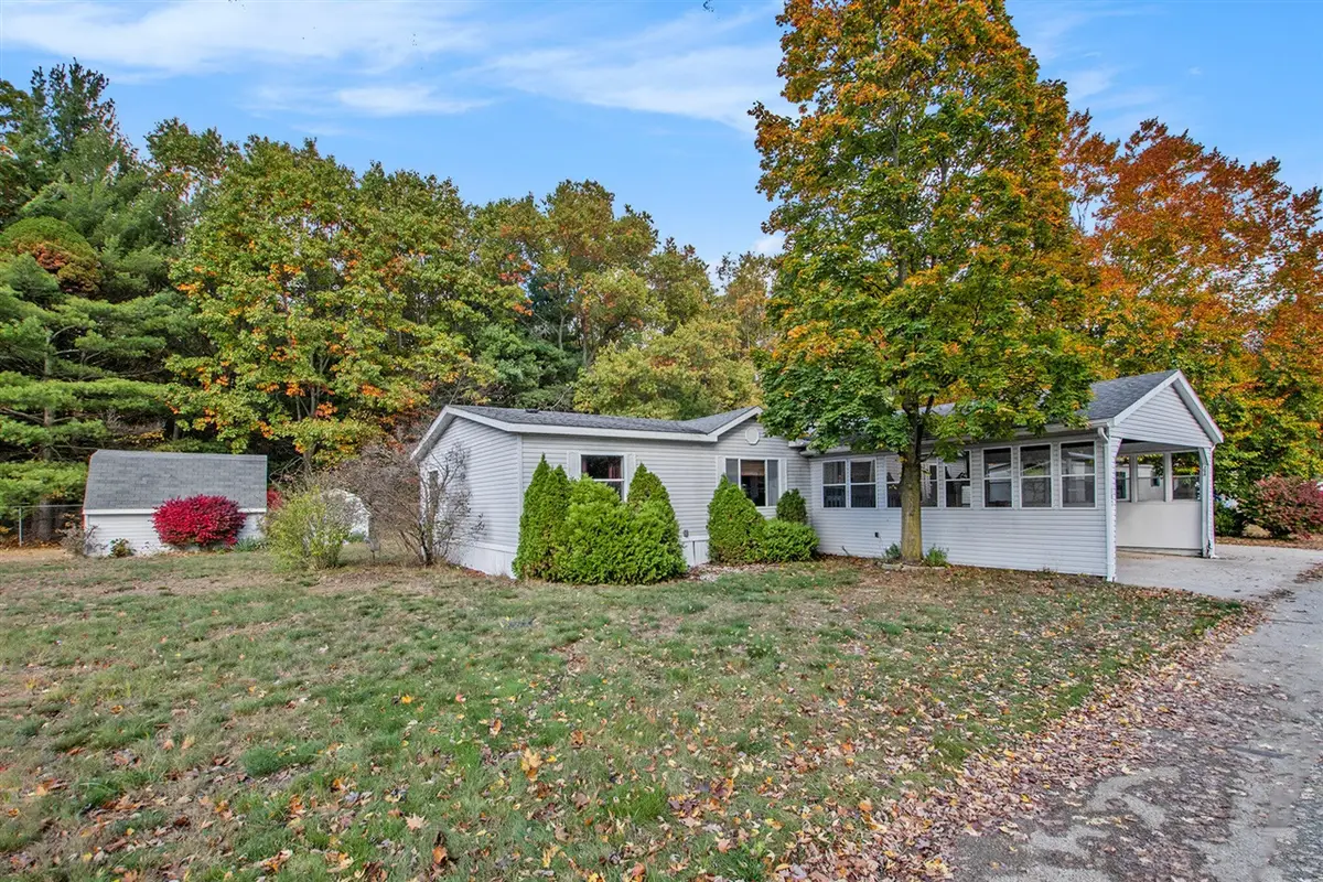 102 Apple, Muskegon, MI 49445 - Image #1