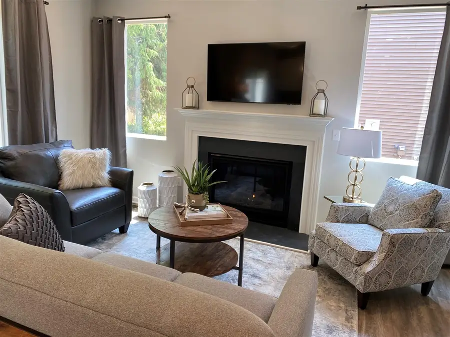 1027 Rebecca #14, Marshall, MI 49068 - #3