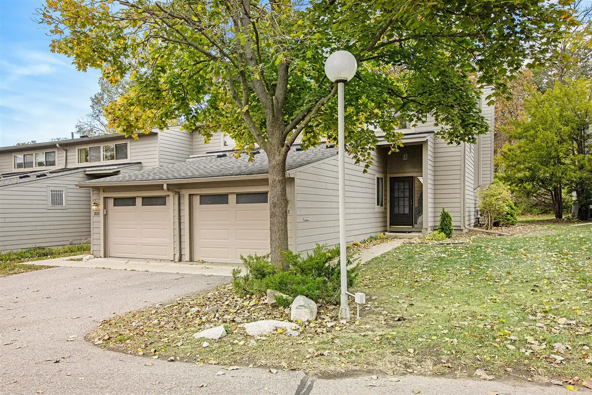 3131 Lakehaven, Ann Arbor, MI 48105 - Image #1