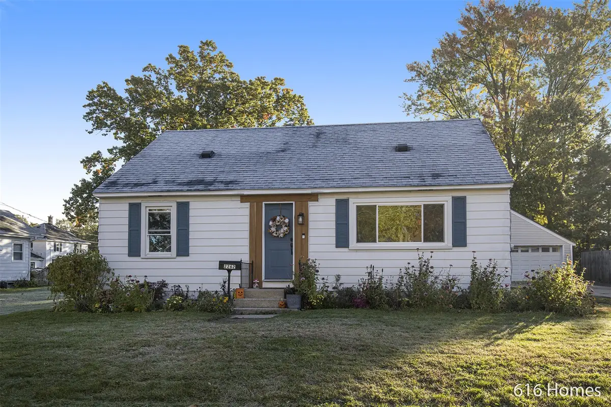 2262 Meurs, Wyoming, MI 49519 - Image #1