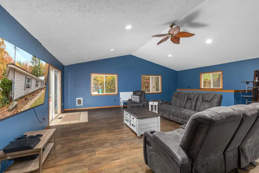 8233 S Beech, Howard City, MI 49329 - Image #3