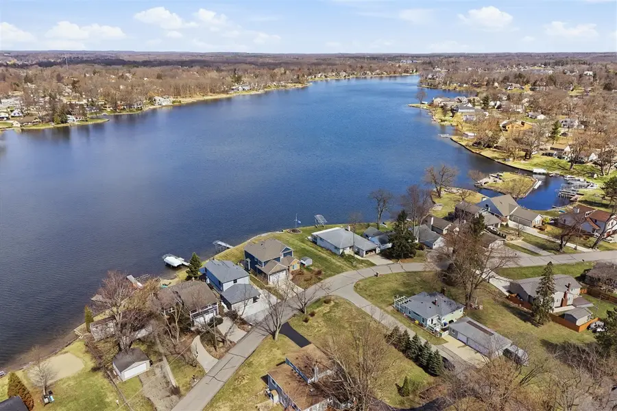 1148 Lakeview, Wolverine Lake, MI 48390 - #3