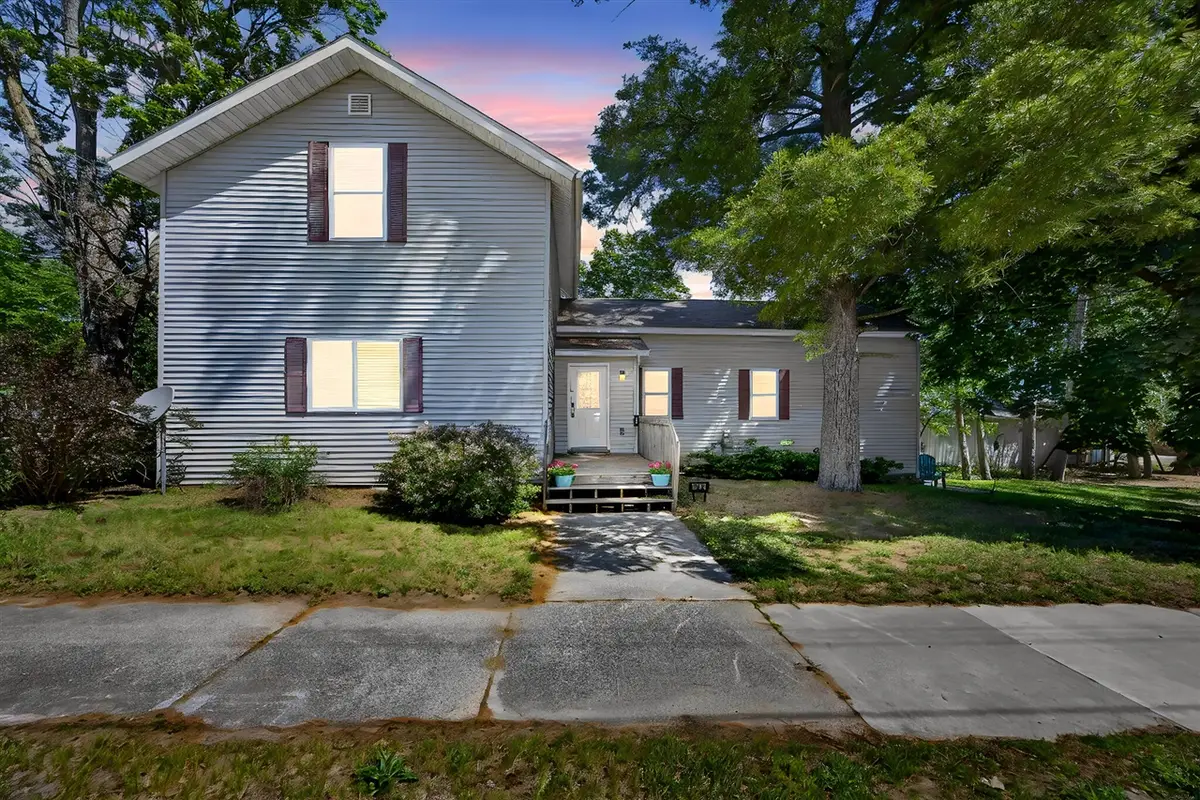 124 W Madison, Big Rapids, MI 49307 - #1