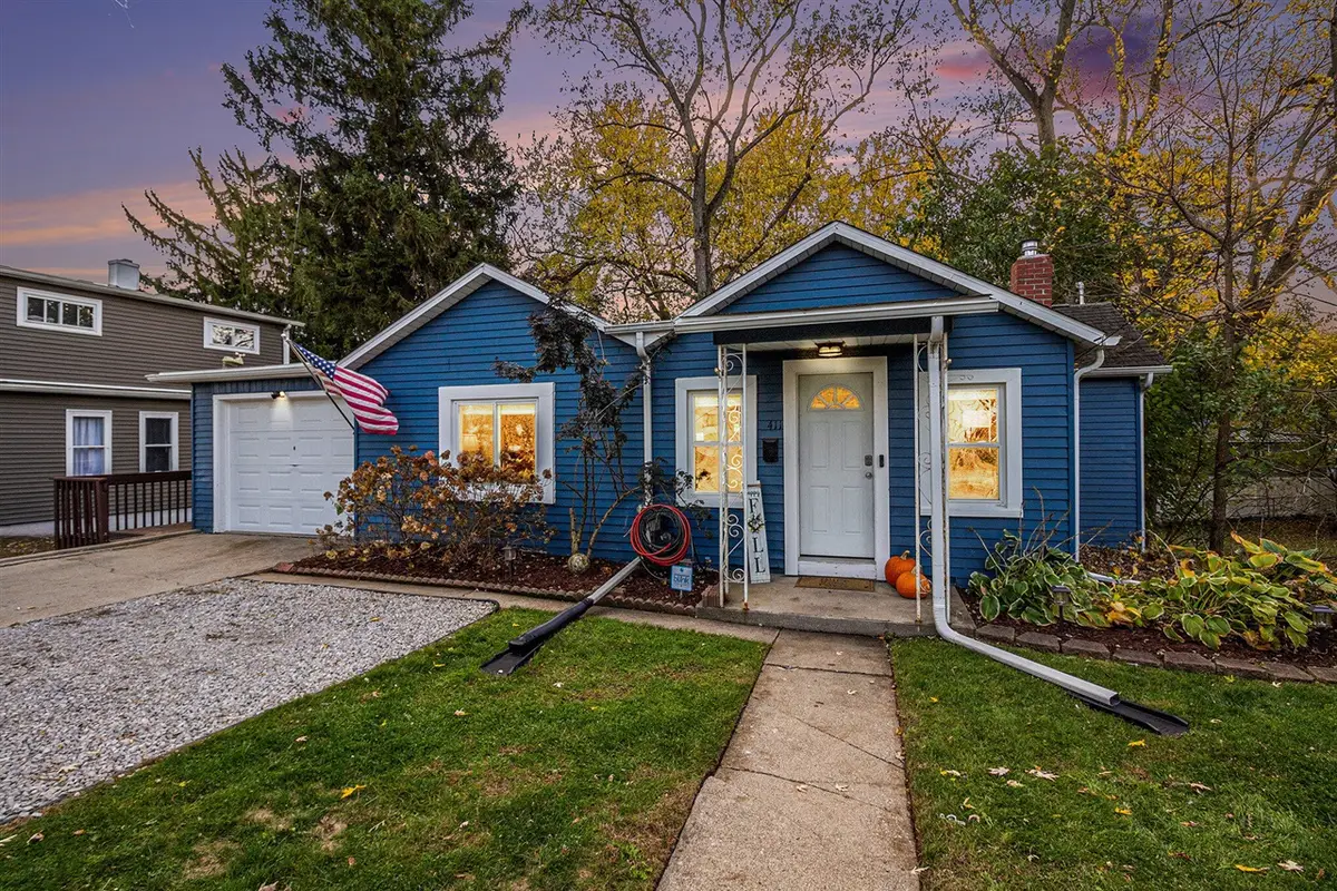 411 Washington, Brighton, MI 48116 - #1