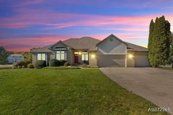 1909 Blue Isle, Holland, MI 49424