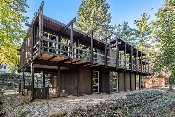 2525 Sheffield, Kalamazoo, MI 49008