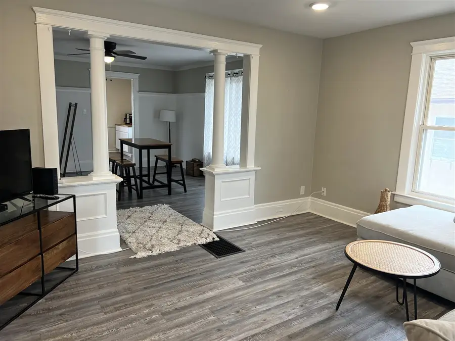 836 Pine, Wyandotte, MI 48192 - #3