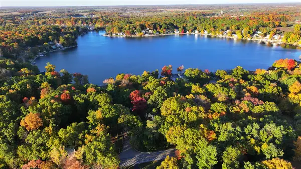 V/L Brower, Rockford, MI 49341