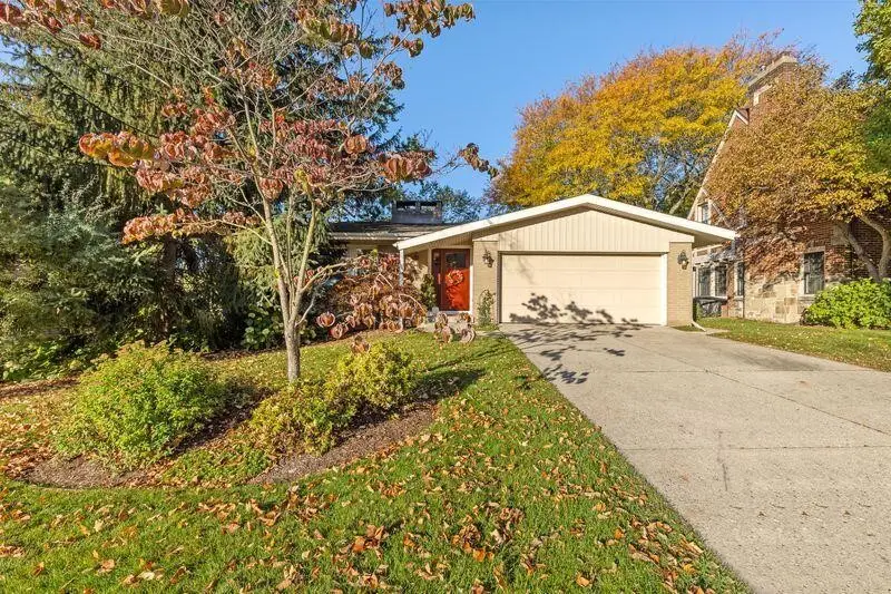 2441 Oakwood, Grand Rapids, MI 49505 - #1