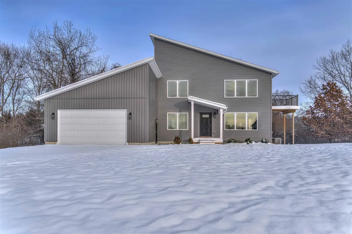 6835 S Price Lake, Jackson, MI 49201 - Image #1