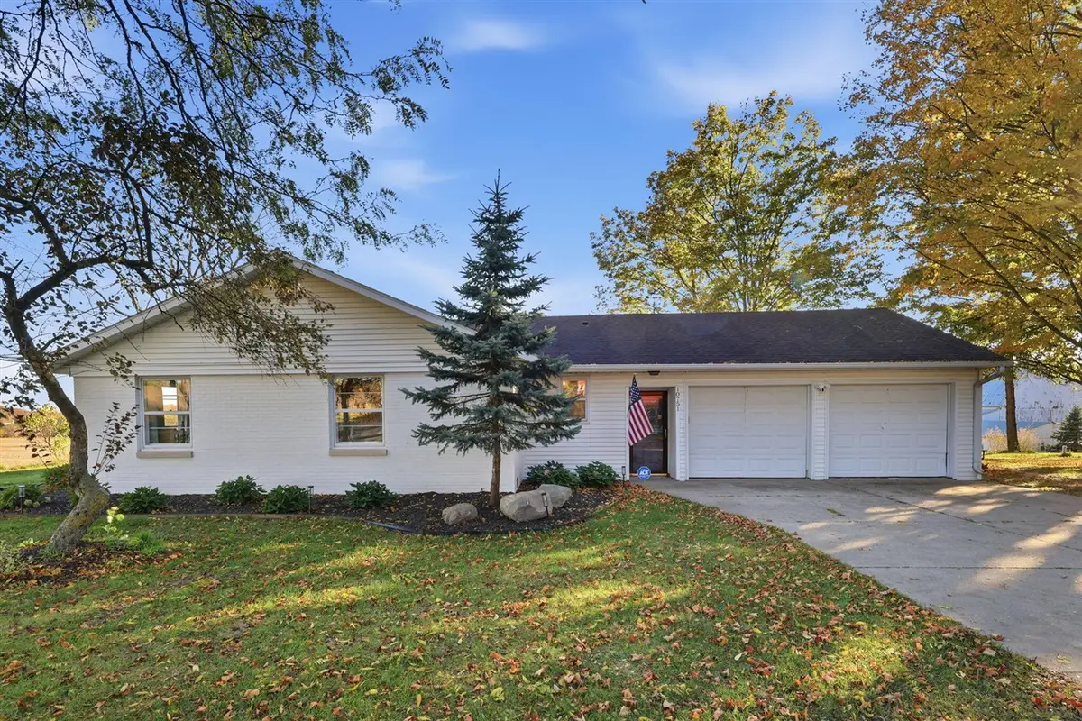 10751 Thompson, Freeport, MI 49325 - #1