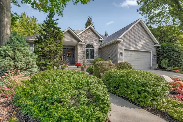 1395 Summerwood, South Haven, MI 49090