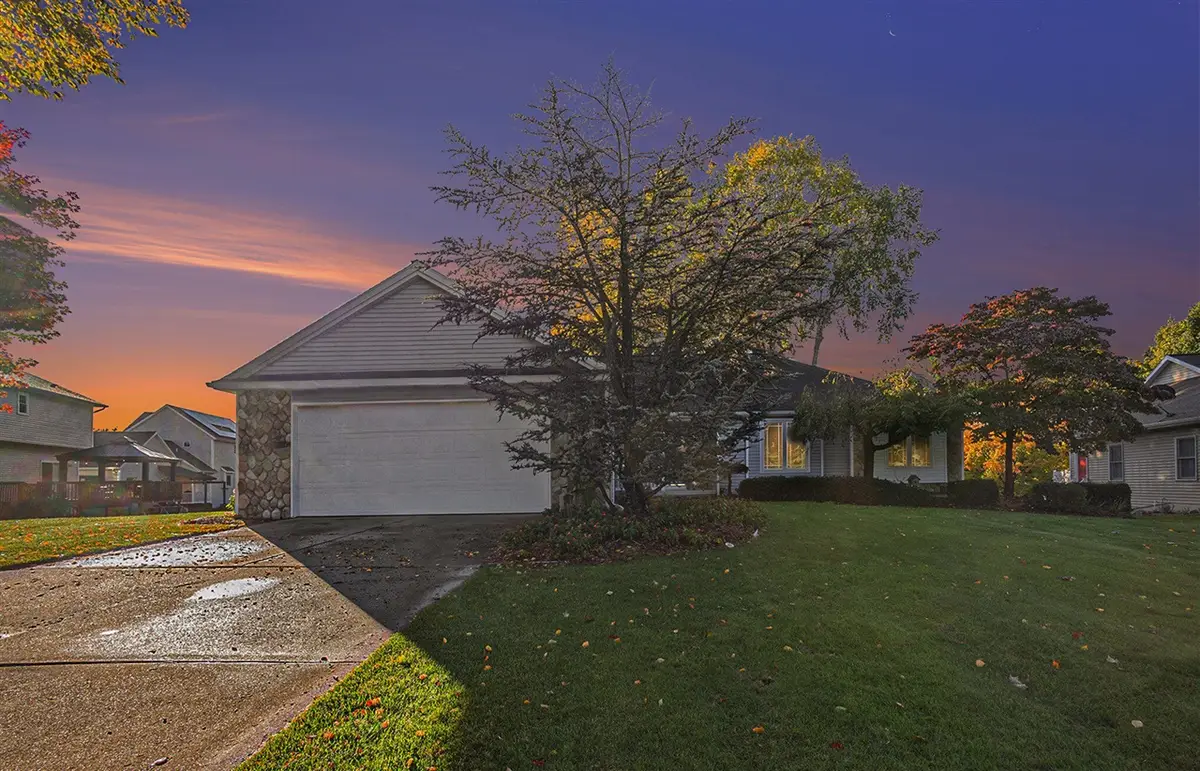 3544 Nobb Hill, Hudsonville, MI 49426 - #1