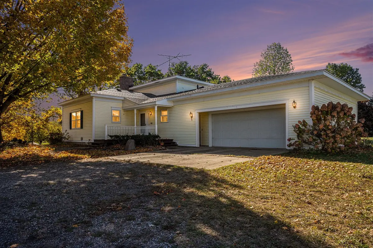 8140 W Rs, Schoolcraft, MI 49087 - #1