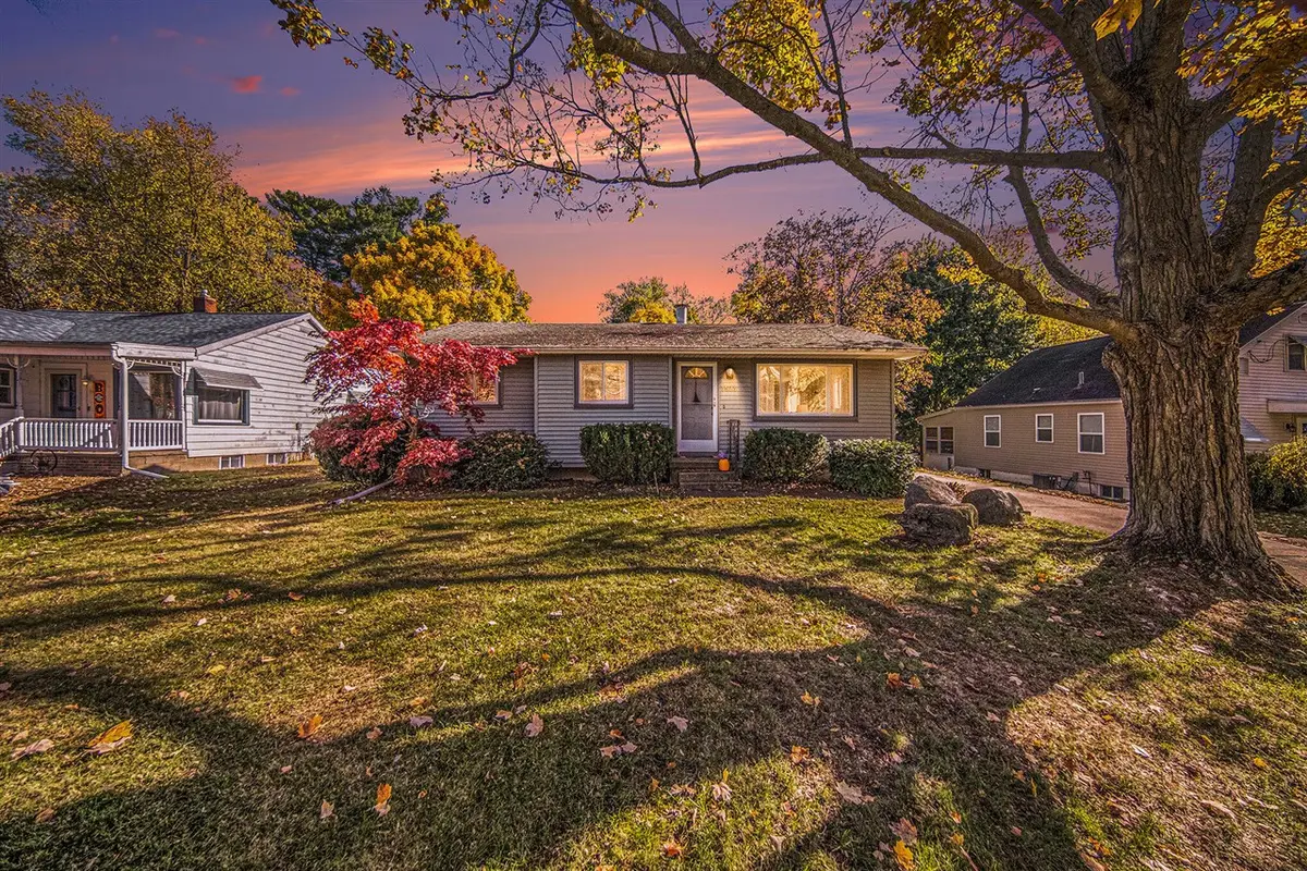 3523 Harding, Jackson, MI 49203 - #1