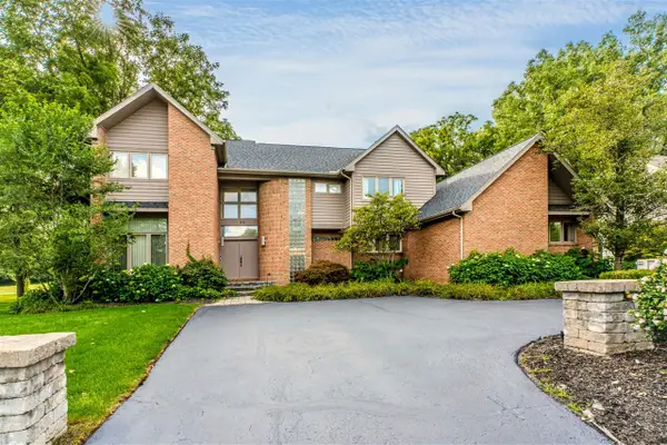5780 Swan Lake, West Bloomfield, MI 48322