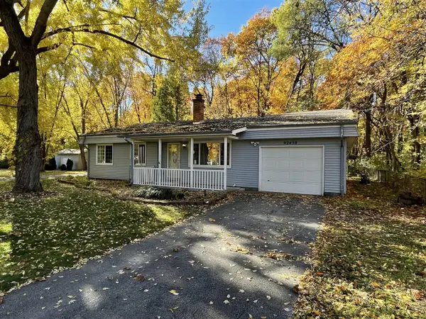 92430 Center, Dowagiac, MI 49047