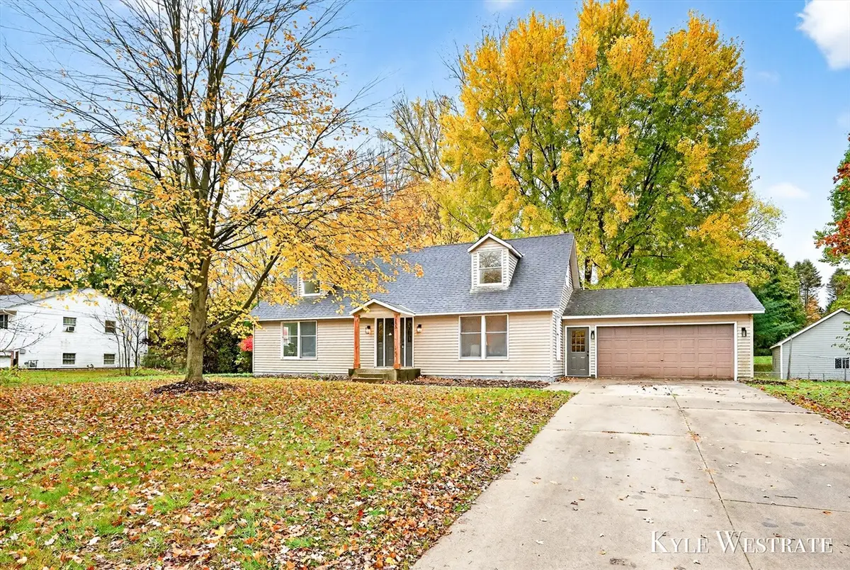 335 Thomas, Allegan, MI 49010 - #1