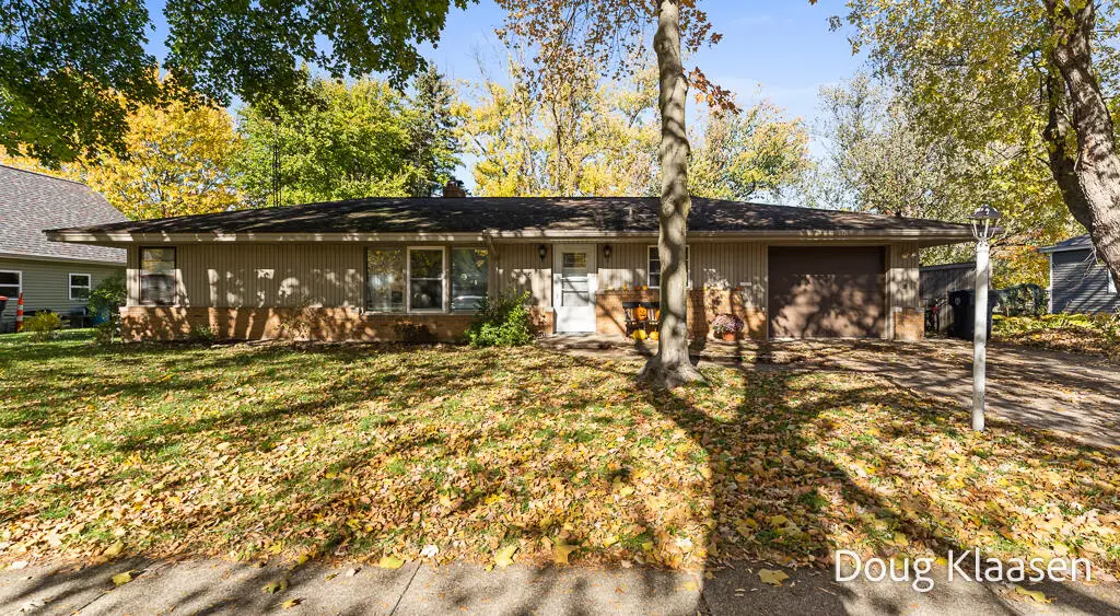 169 E 29th, Holland, MI 49423 - #1