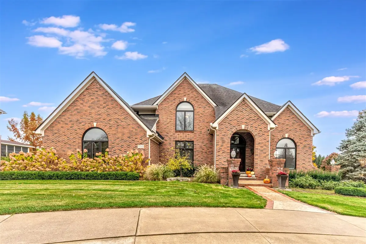 50045 Standish, Plymouth, MI 48170 - #1