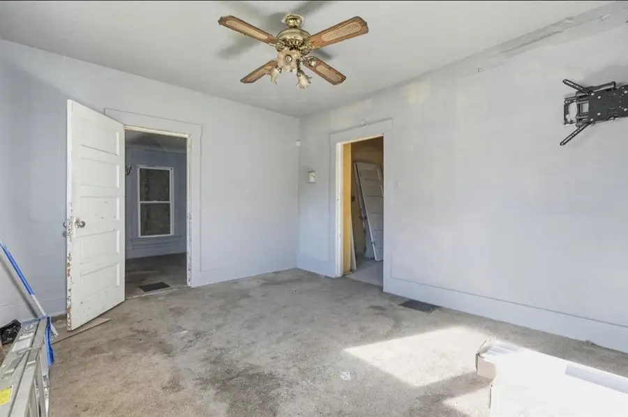 1096 Pearl, Benton Harbor, MI 49022 - #3