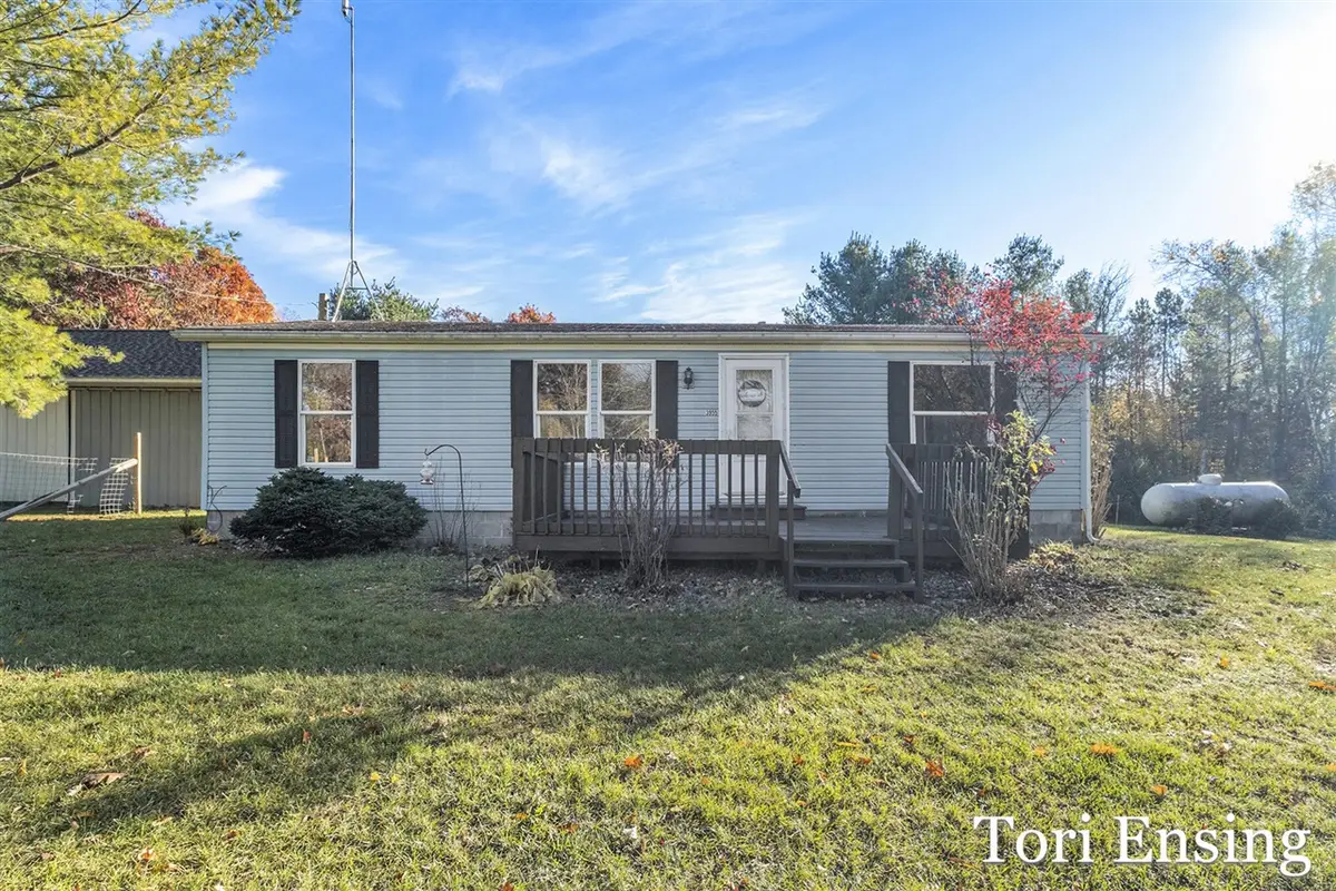 3955 S Holland, Sidney, MI 48885 - #1