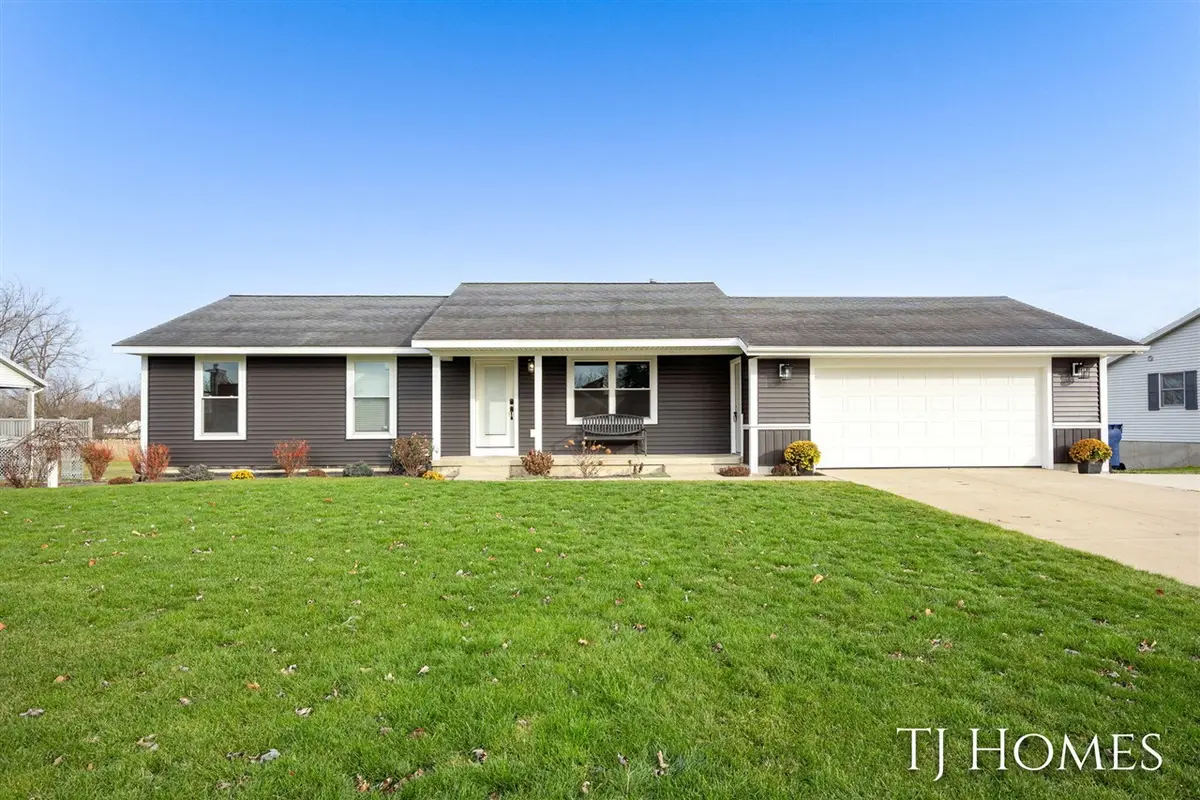 4351 Hickory View, Wayland, MI 49348 - #1