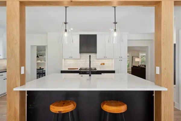 101 Carl, Ada, MI 49301