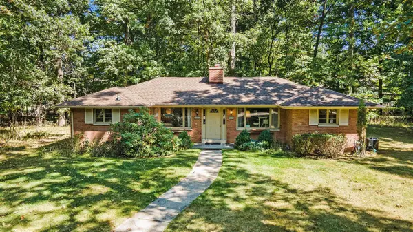 10011 Lloy, Portage, MI 49024