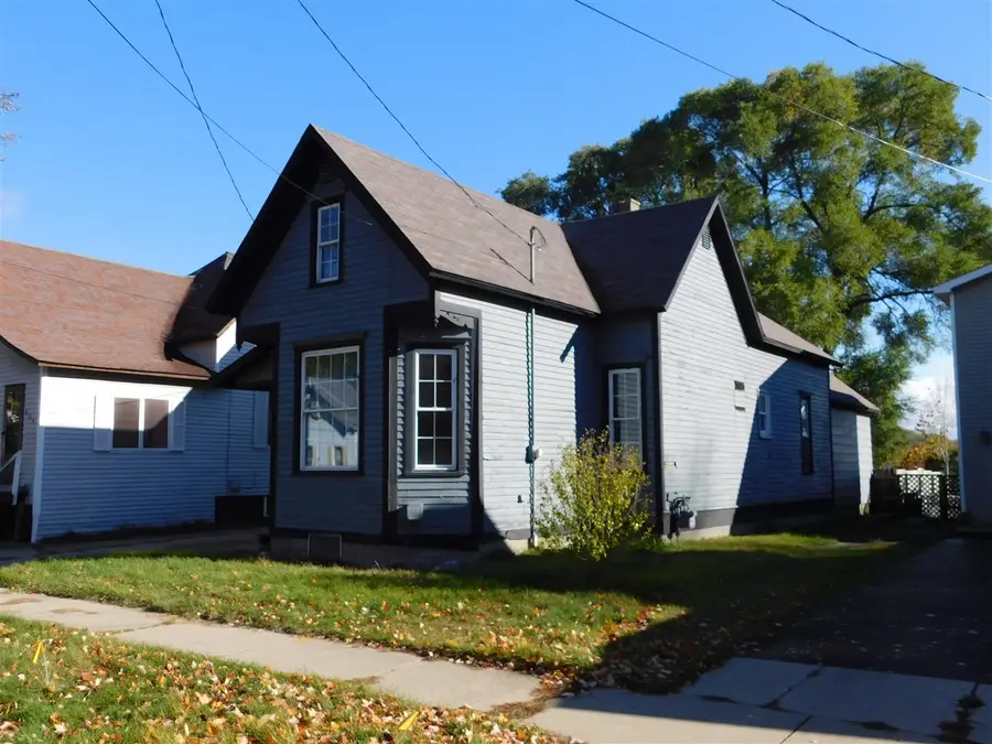 607 Kosciusko, Manistee, MI 49660 - #2