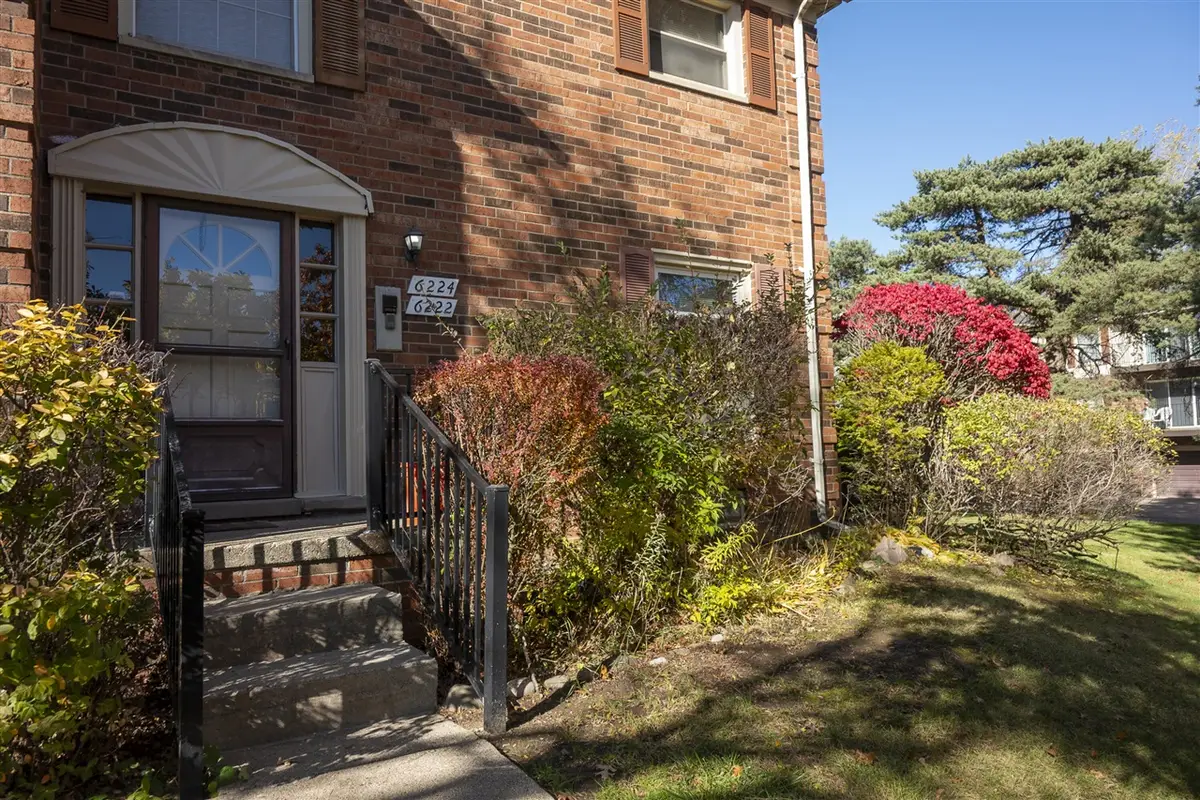 6222 Pepper Hill, West Bloomfield, MI 48322 - #1