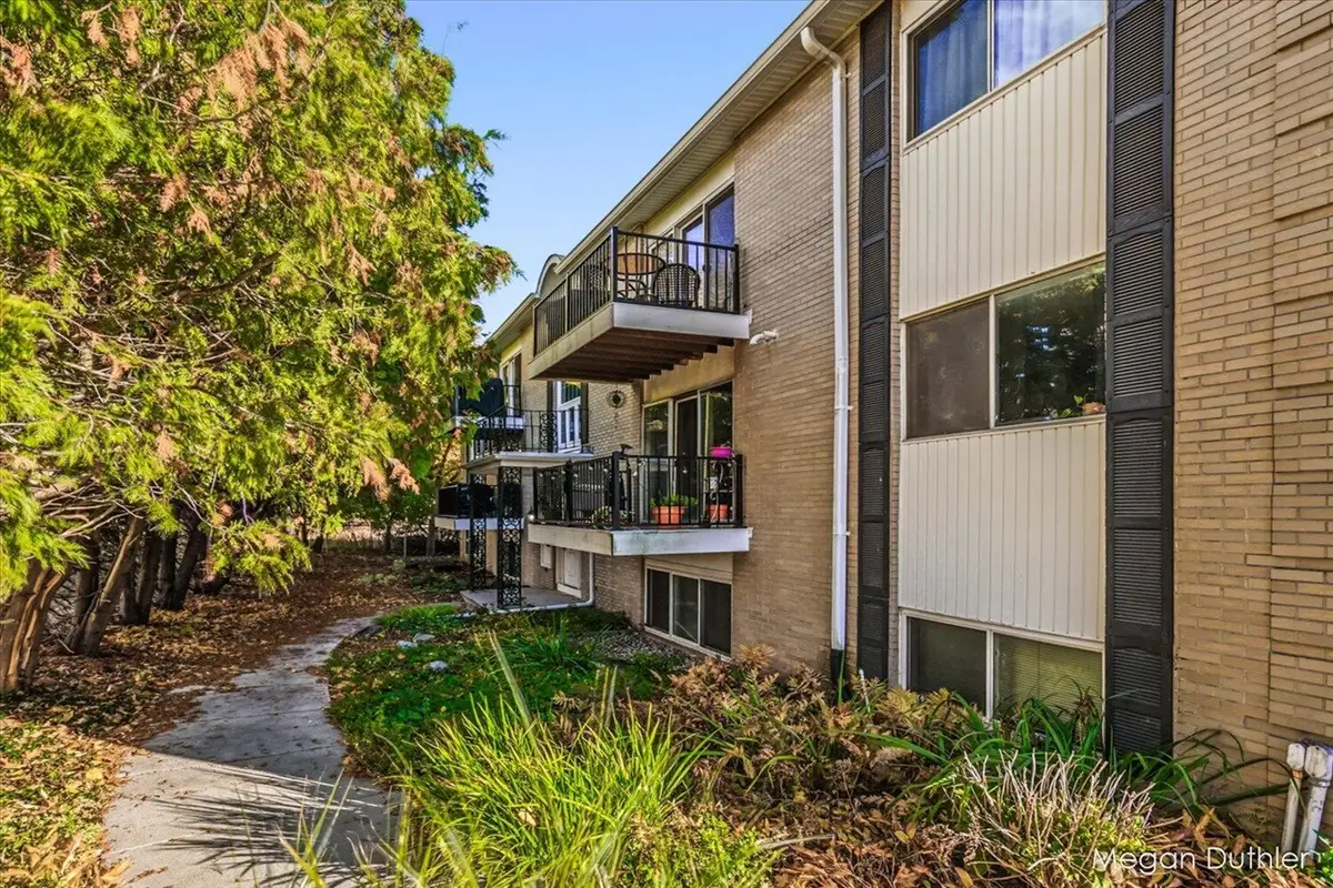 2759 Leonard #D7, Grand Rapids, MI 49504 - #1