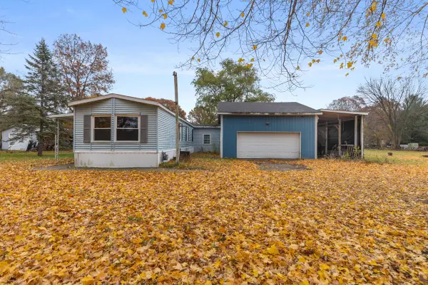 1825 34th, Allegan, MI 49010