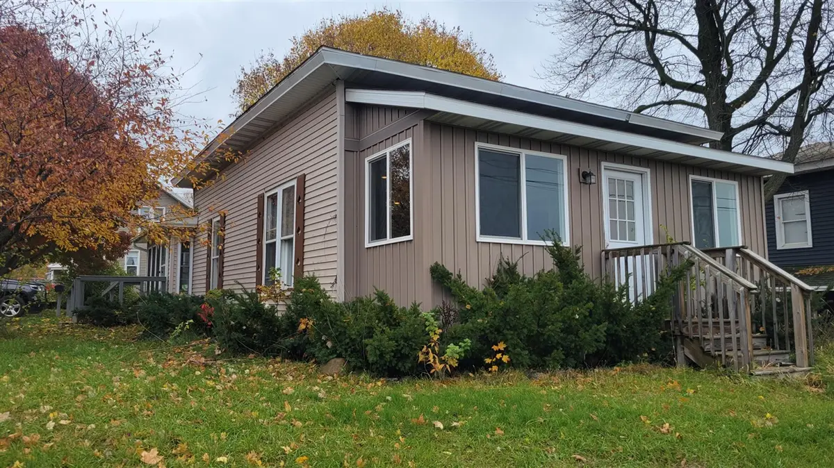 726 N Lafayette, Greenville, MI 48838 - #1