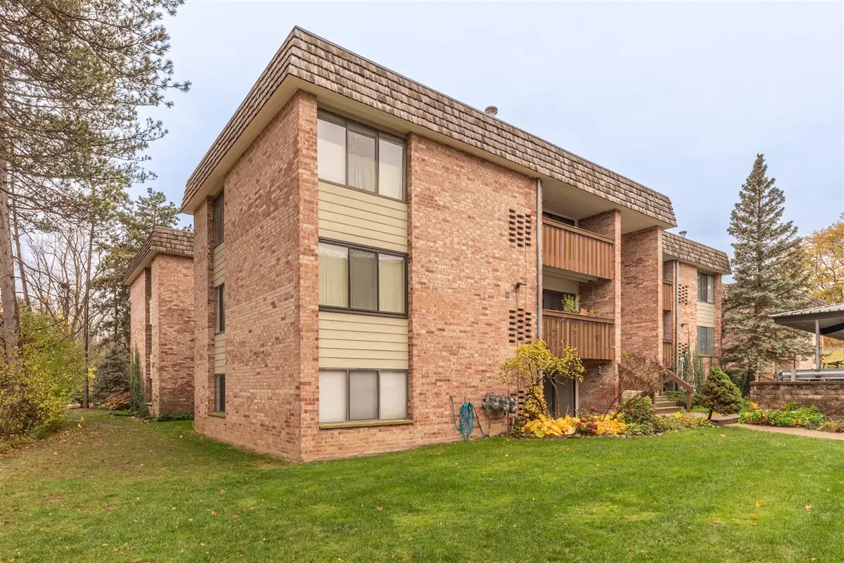 2150 Pauline Blv, 101, Ann Arbor, MI 48103 - #1