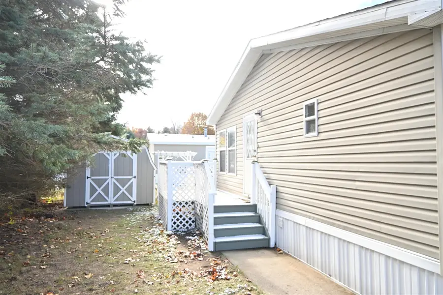 4243 Squaw Creek, Muskegon, MI 49442 - #3